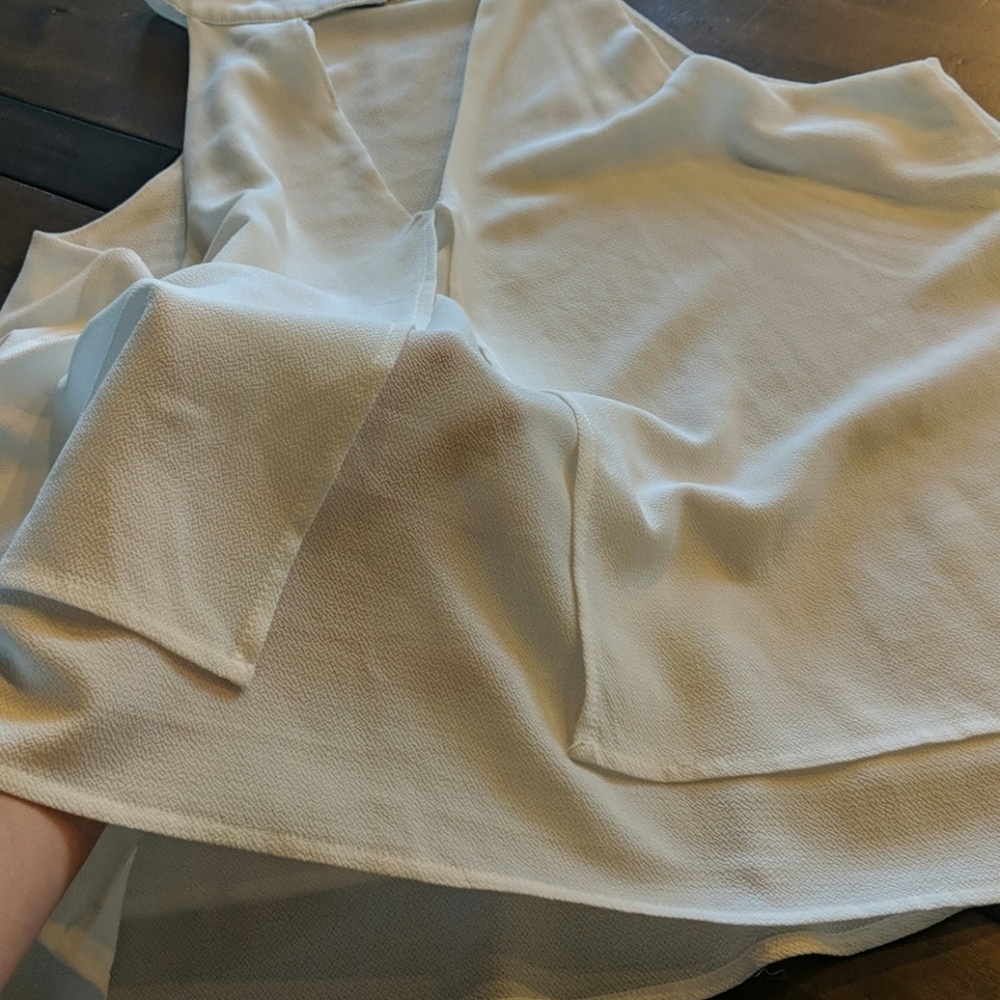 White Flowy Tank Top - Picture 5 of 8